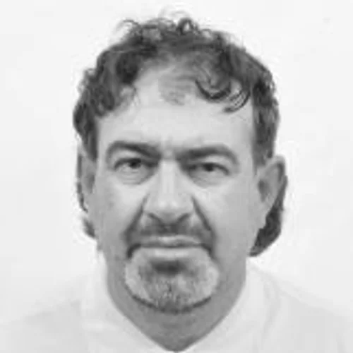 Elton P.az