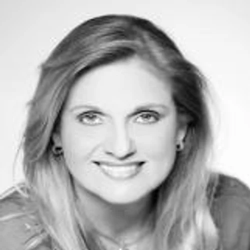 Regina Dubay