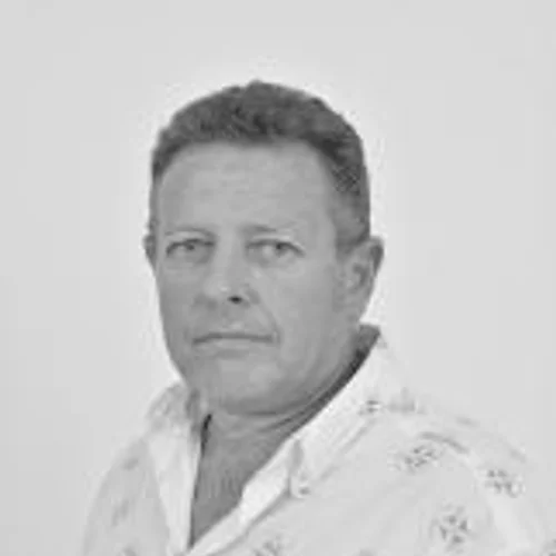 DANIEL GIN