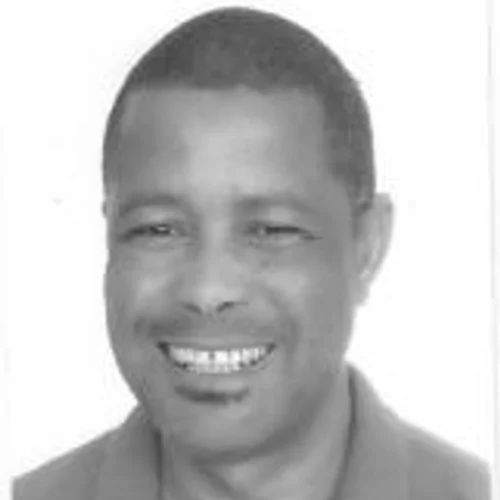 Eduardo Professor