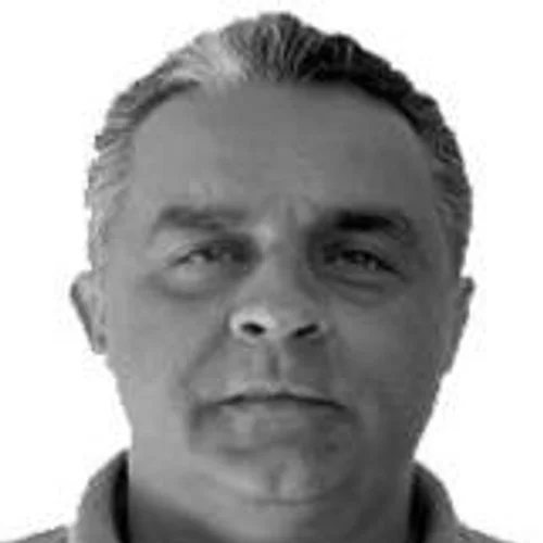 Adriano Pela Frango
