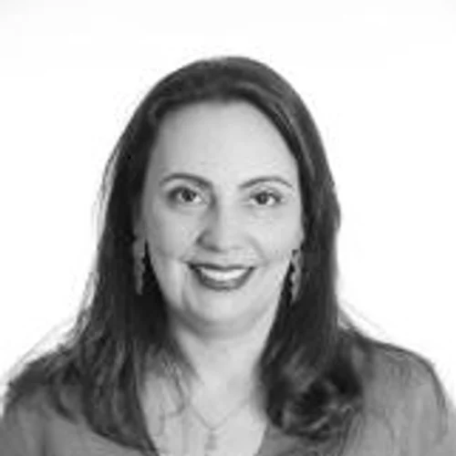 Dra. Vanessa Pauluci
