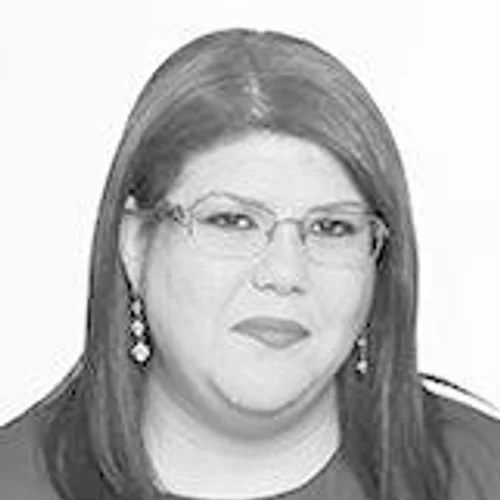 LUCIANA PERES