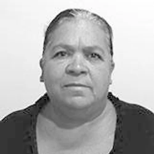 VERA APOLINÁRIO