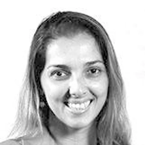 DÉBORA GONÇALVES