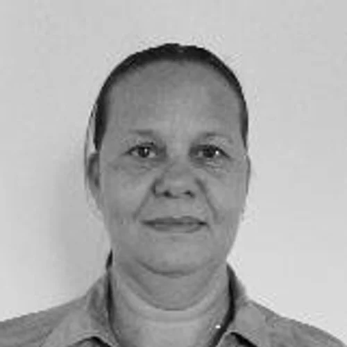 CARMEM LUCIA
