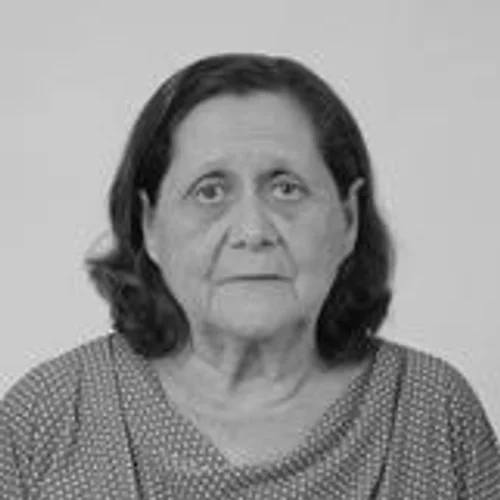 TIA LOURDES