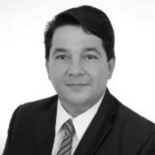 ENÉIAS REIS