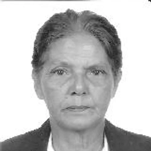 Tia Lourdes