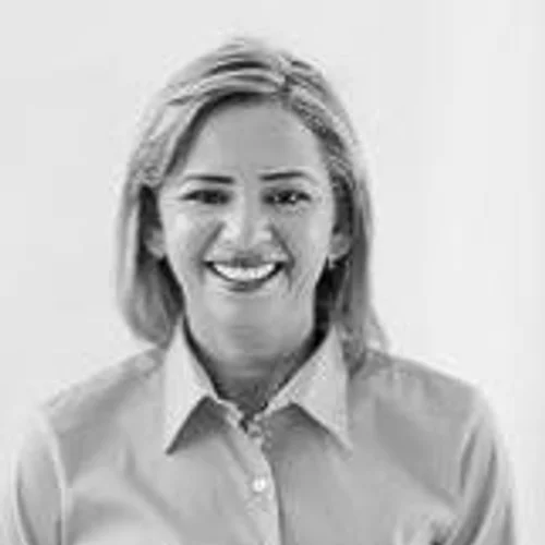 SILVIA MACHADO