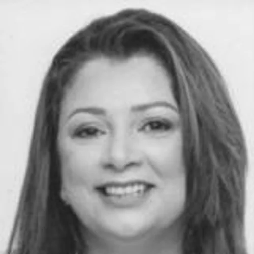 Dr.. Claudiceia Rocha