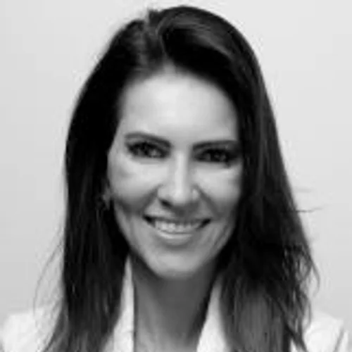 MAIRA QUEIROZ