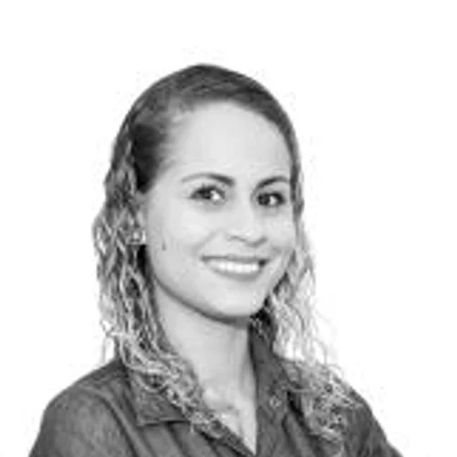 RAIRA MOREIRA