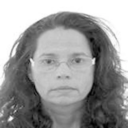 CRIS MOURA