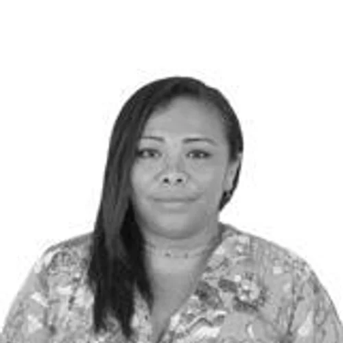 SUYANY GOMES