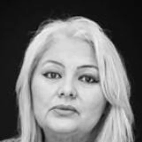 MIRIAN MATTOS