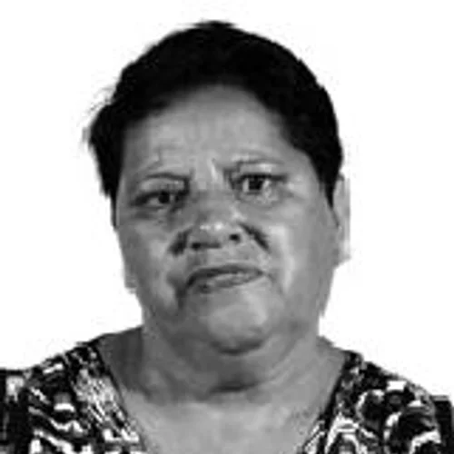 Tia Lena