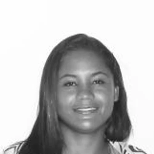 Cleia Soares