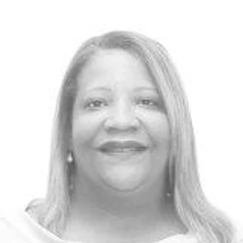 ELAINE MOURA