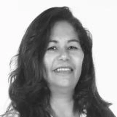 Elza Camargo