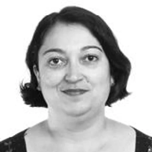 Dra. Katia Gomes