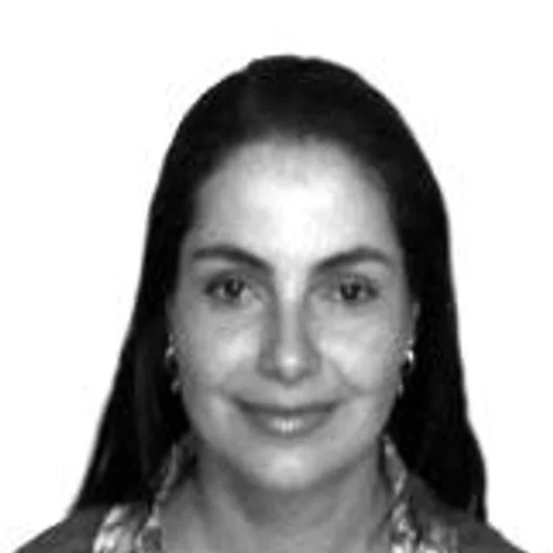 NADIA CONRRADO