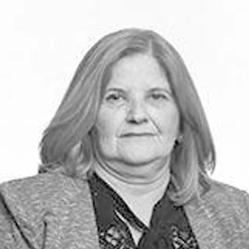 ESTELA ANDRADE