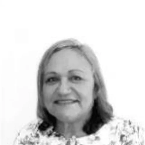PROFESSORA MARISA VALE