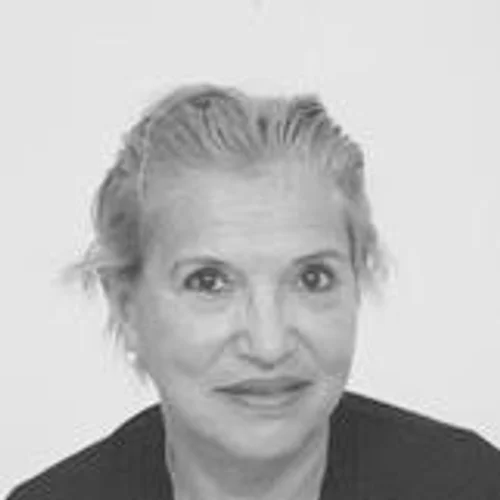Dora Camargo