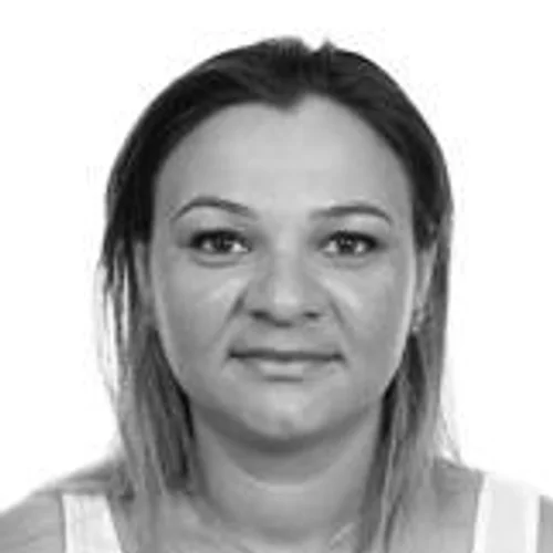 DANIELA LOURENÇO