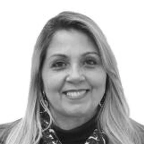 BETH CARIOCA