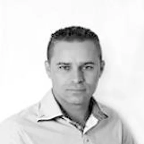 Edirley Professor Guara