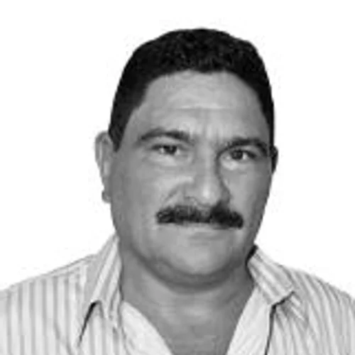 ZÉ PADRE