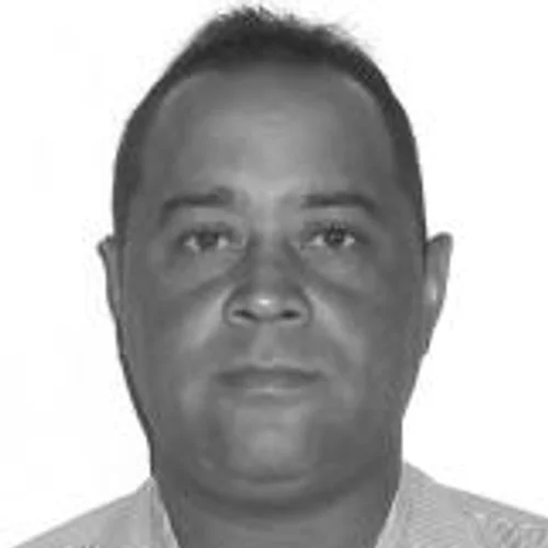 MARCELO MARROM