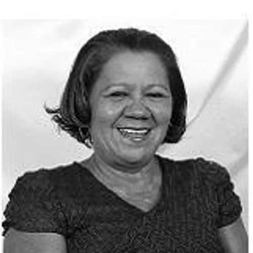 Prof. Sandra Cruz