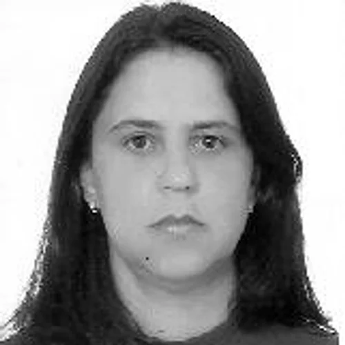 PROFESSORA CLAUDIA