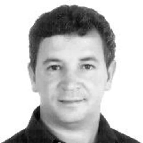 Célio Frentista