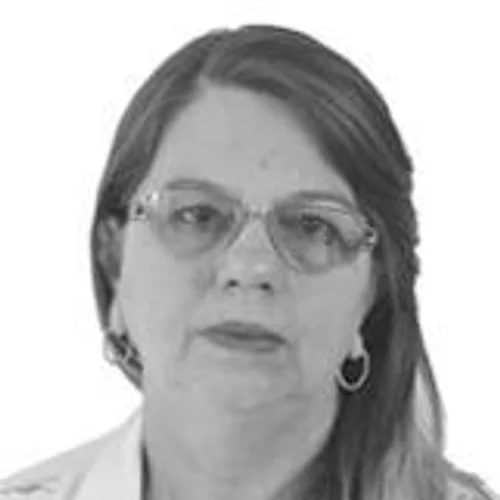 PROFESSORA SOLANGE FERNANDES