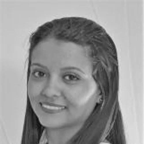 LARISSA AMORIM