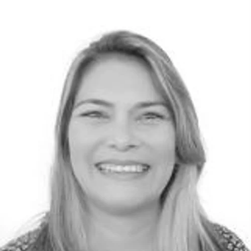 ELIENE GOMES
