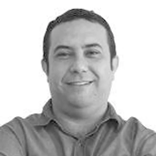 PROFESSOR FABIANO