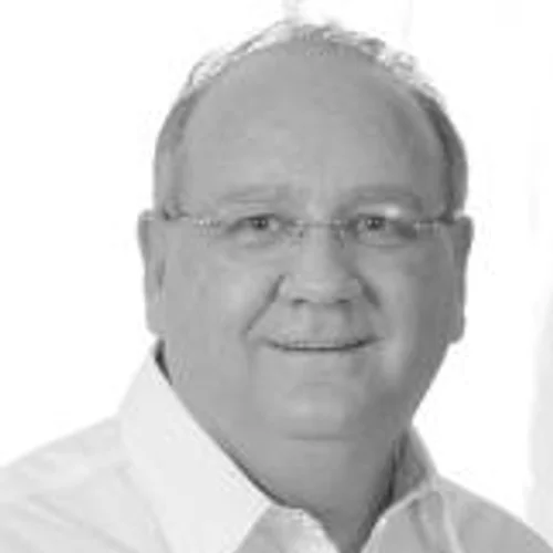 Dr. Manoel
