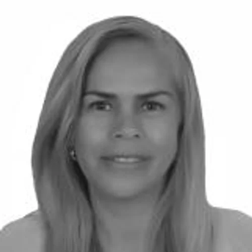MÔNICA