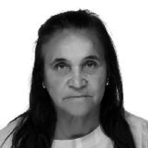 Tia Lena