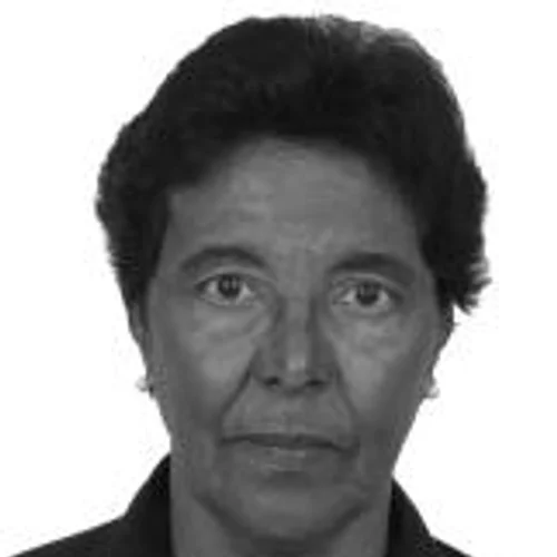 LUCIA CARREIRO