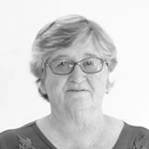 LENIRA AVILA