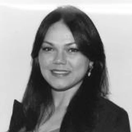 Dr.. Sandra Barros