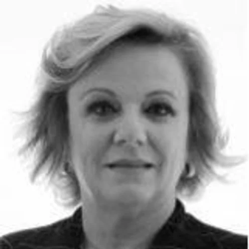 NILDA MARTINS