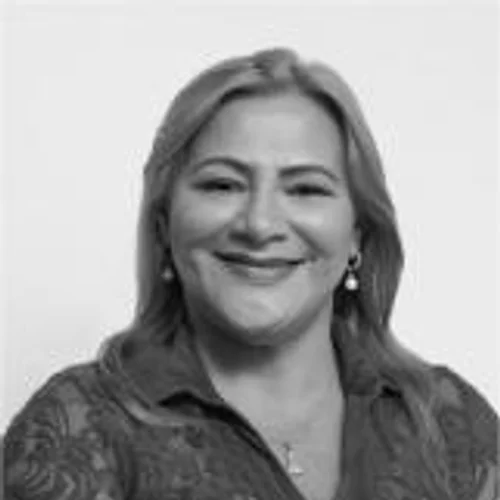 RITA LOIRA