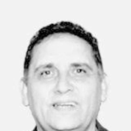 MÁRCIO OLIVEIRA